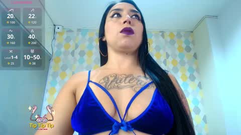 Snapshot of clarise_allen chatting on 10.28.25 CLARISE ALLEN online show from 10.28.25