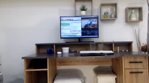 Snapshot of classy_medeeea chatting on 12.23.24 Deea xxx online show from 12.23.24