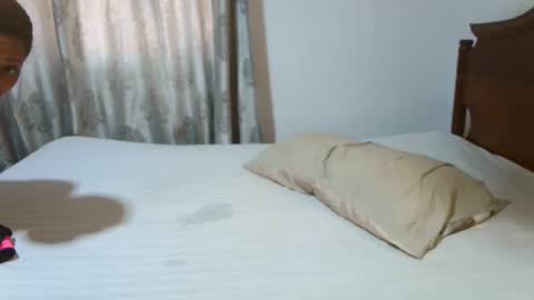 Angel online show from 02.14.25