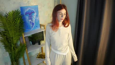 Wendy  DONT FORGET GIVE ME THUMBS UP online show from 04.28.26