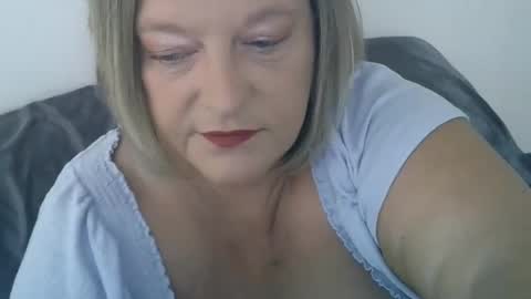 ClaudineDDD online show from 12.31.24