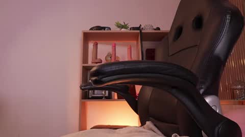 Cleo Adams online show from 04.01.26