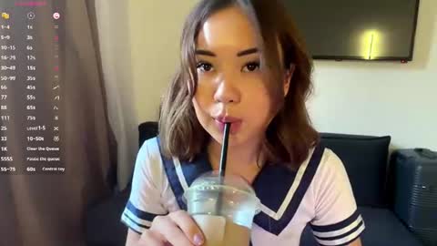 Snapshot of clemenciakempa chatting on 07.31.26 Lili online show from 07.31.26