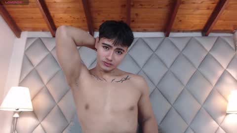 Snapshot of clement_reyes chatting on 10.10.25 clement_reyes online show from 10.10.25