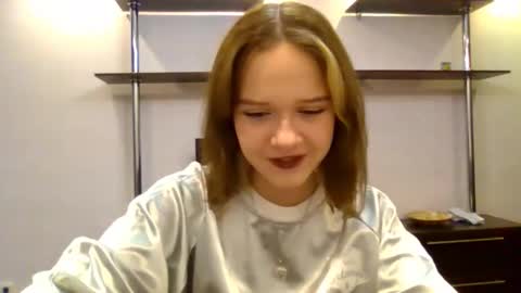 Snapshot of clementinaaures chatting on 11.05.25 clementinaaures online show from 11.05.25