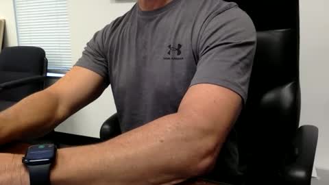 Snapshot of clemike69 chatting on 11.12.25 clemike69 online show from 11.12.25