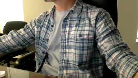 Snapshot of clemike69 chatting on 12.18.25 clemike69 online show from 12.18.25