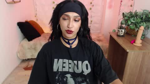 Snapshot of cleo_fox chatting on 09.12.25 Cleo online show from 09.12.25