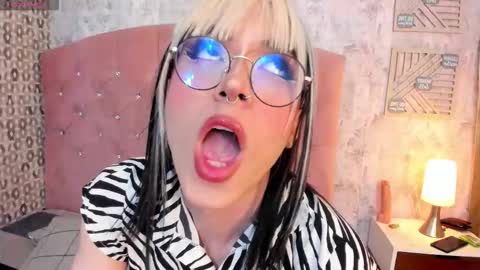 cleo online show from 11.11.25