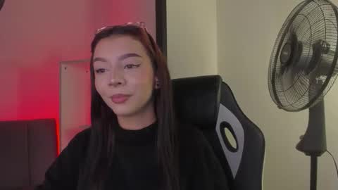 cleowhite_ online show from 02.13.26