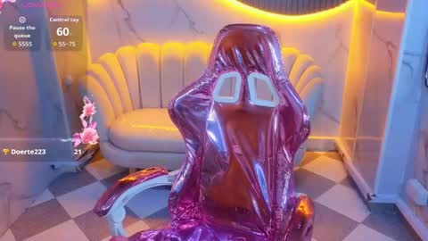 Clhoe online show from 05.25.26