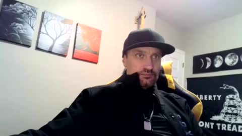 Snapshot of clintwood12 chatting on 12.31.24 chad online show from 12.31.24