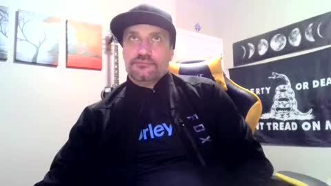 Snapshot of clintwood12 chatting on 01.03.25 chad online show from 01.03.25