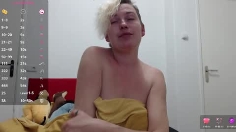 Snapshot of clittytastic chatting on 02.23.25 Syl online show from 02.23.25