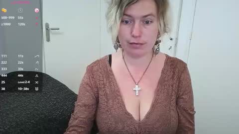 Syl  online show from 12.01.25