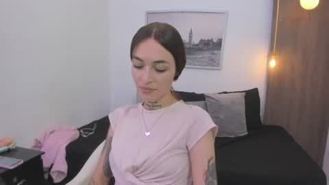 Cloe  online show from 07.10.26