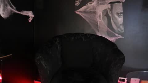 Snapshot of cloe_morningstarr chatting on 10.18.25 Cloe online show from 10.18.25