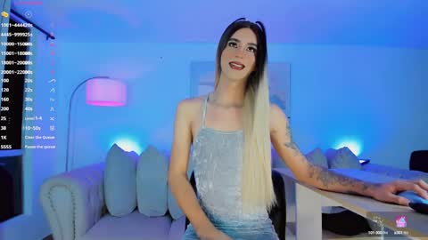 CLOE REMINTON online show from 01.19.25