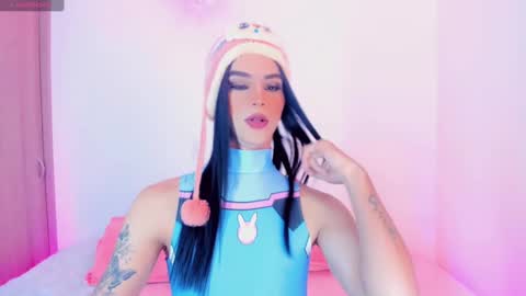 CLOE REMINTON online show from 02.28.25