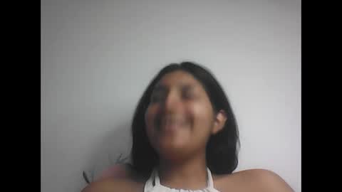 cloe small online show from 03.02.25