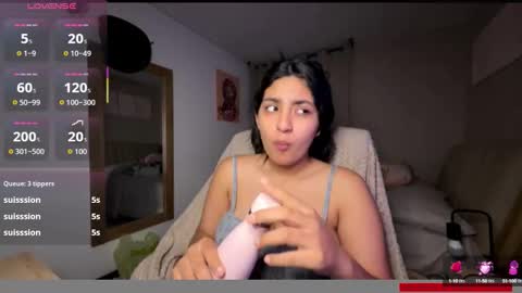 cloe small online show from 10.15.25