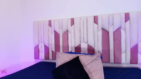 Snapshot of cloe_stanfort chatting on 10.29.25 Cloe Stanfort online show from 10.29.25