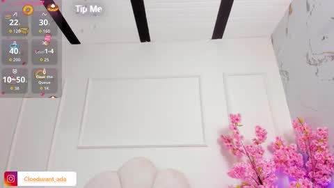 Snapshot of cloedurant chatting on 09.25.25 cloedurant online show from 09.25.25