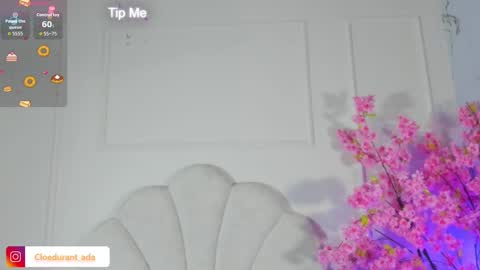 Snapshot of cloedurant chatting on 10.09.25 cloedurant online show from 10.09.25