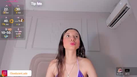 Snapshot of cloedurant chatting on 11.02.25 cloedurant online show from 11.02.25