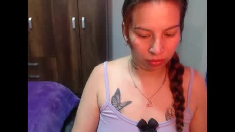 Snapshot of cloepussy chatting on 10.21.25 cloepussy online show from 10.21.25