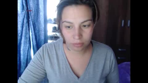 Snapshot of cloepussy chatting on 11.26.25 cloepussy online show from 11.26.25