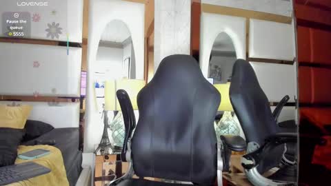 Snapshot of cloerodriguez chatting on 03.11.25 ---Cloe--- online show from 03.11.25