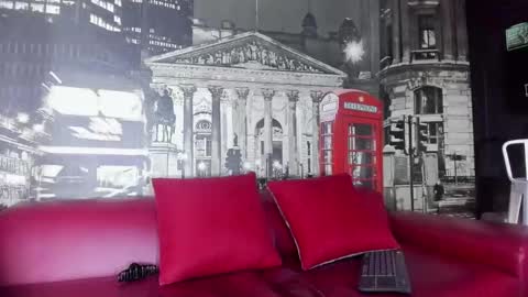 ---Cloe--- online show from 12.19.25