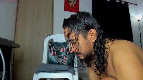 Snapshot of cloudy_pigdude chatting on 11.23.25 CRISTIAN online show from 11.23.25