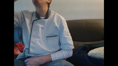 clouplefun online show from 11.22.25