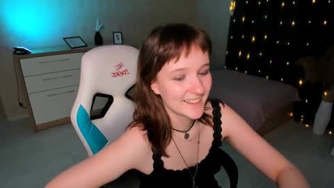  Clover  follow me  online show from 12.18.24