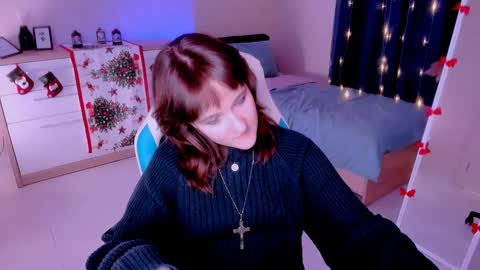  Clover  follow me  online show from 01.19.25