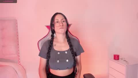 Chloe  online show from 11.07.25