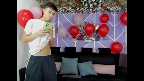 Snapshot of club_latinboys chatting on 02.14.26 club_latinboys online show from 02.14.26