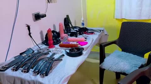 Snapshot of clydexxxbunny chatting on 02.07.25 Clyde and Bunny online show from 02.07.25