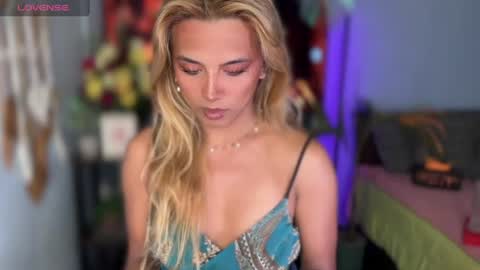 Snapshot of cockprincess_dianna chatting on 07.24.26 PrincessDianna IslandGirl CUMSHOW in PVT and PASSWORDSHOW online show from 07.24.26