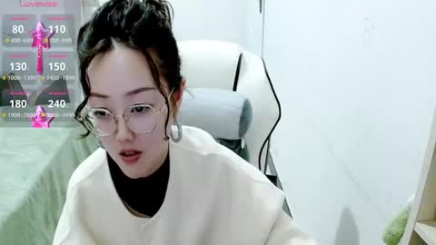 Snapshot of coco_coo chatting on 03.12.25 coco online show from 03.12.25
