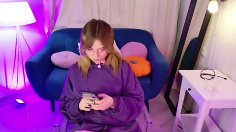Snapshot of coconut_mia chatting on 06.05.26 Mia online show from 06.05.26