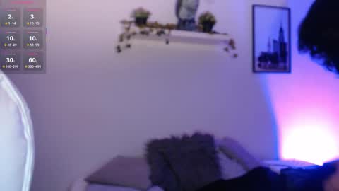 Phia And Luna online show from 10.16.25