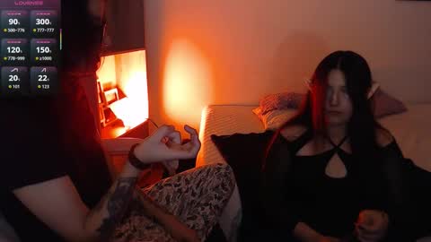 Phia And Luna online show from 11.01.25