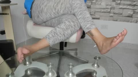 Snapshot of coffee_hot chatting on 01.11.25 laurita online show from 01.11.25