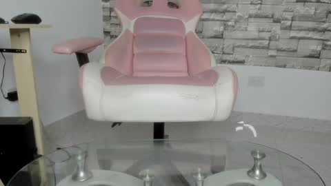 Snapshot of coffee_hot chatting on 01.31.25 laurita online show from 01.31.25