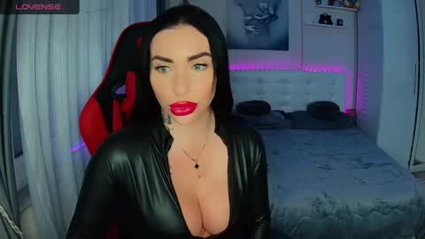 Ur goddess Nikki online show from 12.11.24
