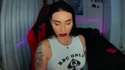 Ur goddess Nikki online show from 01.10.25