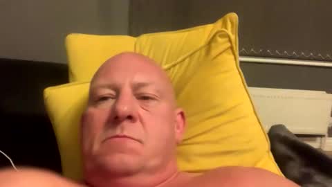 col4nows online show from 10.03.25